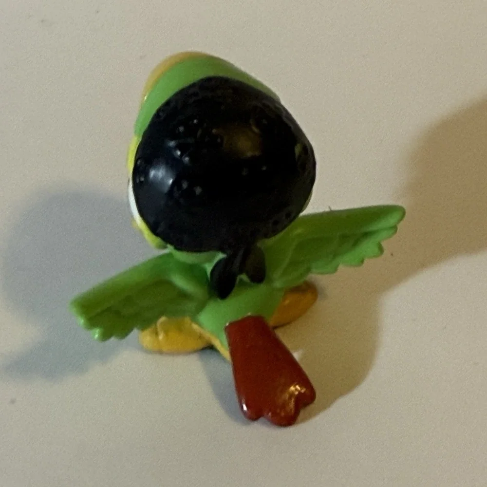 Disney Skully Parrot Figure Jake and the Neverland Pirates 1.25 Inches Tall Mini